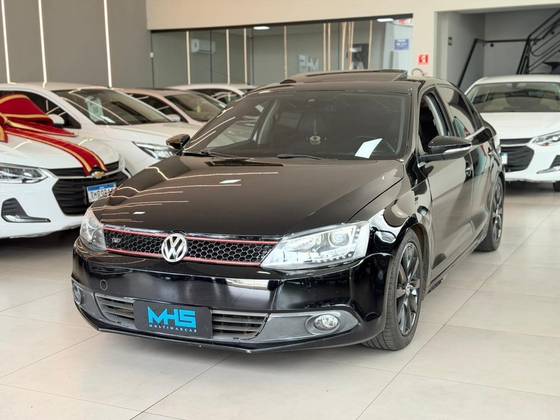 VOLKSWAGEN JETTA 2.0 TSI HIGHLINE 200CV GASOLINA 4P TIPTRONIC VOLKSWAGEN JETTA 2.0 TSI HIGHLINE 200CV GASOLINA 4P TIPTRONIC